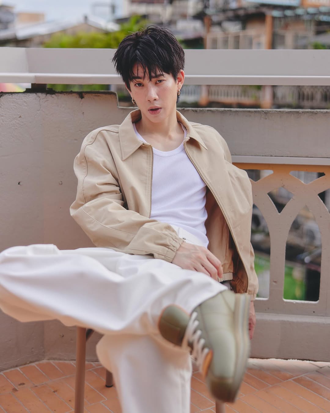 ออฟ - จุมพล อดุลกิตติพร