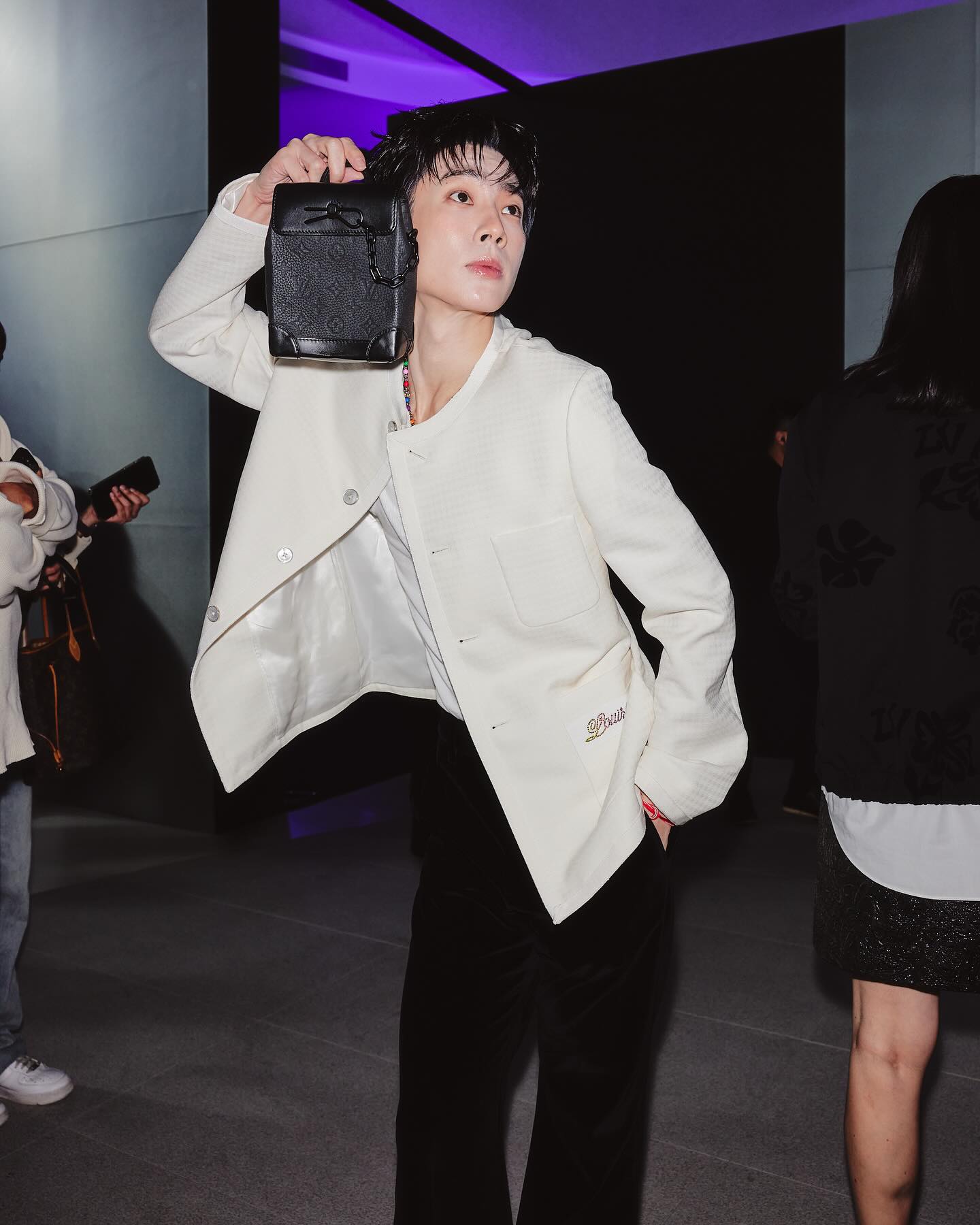 ออฟ - จุมพล อดุลกิตติพร