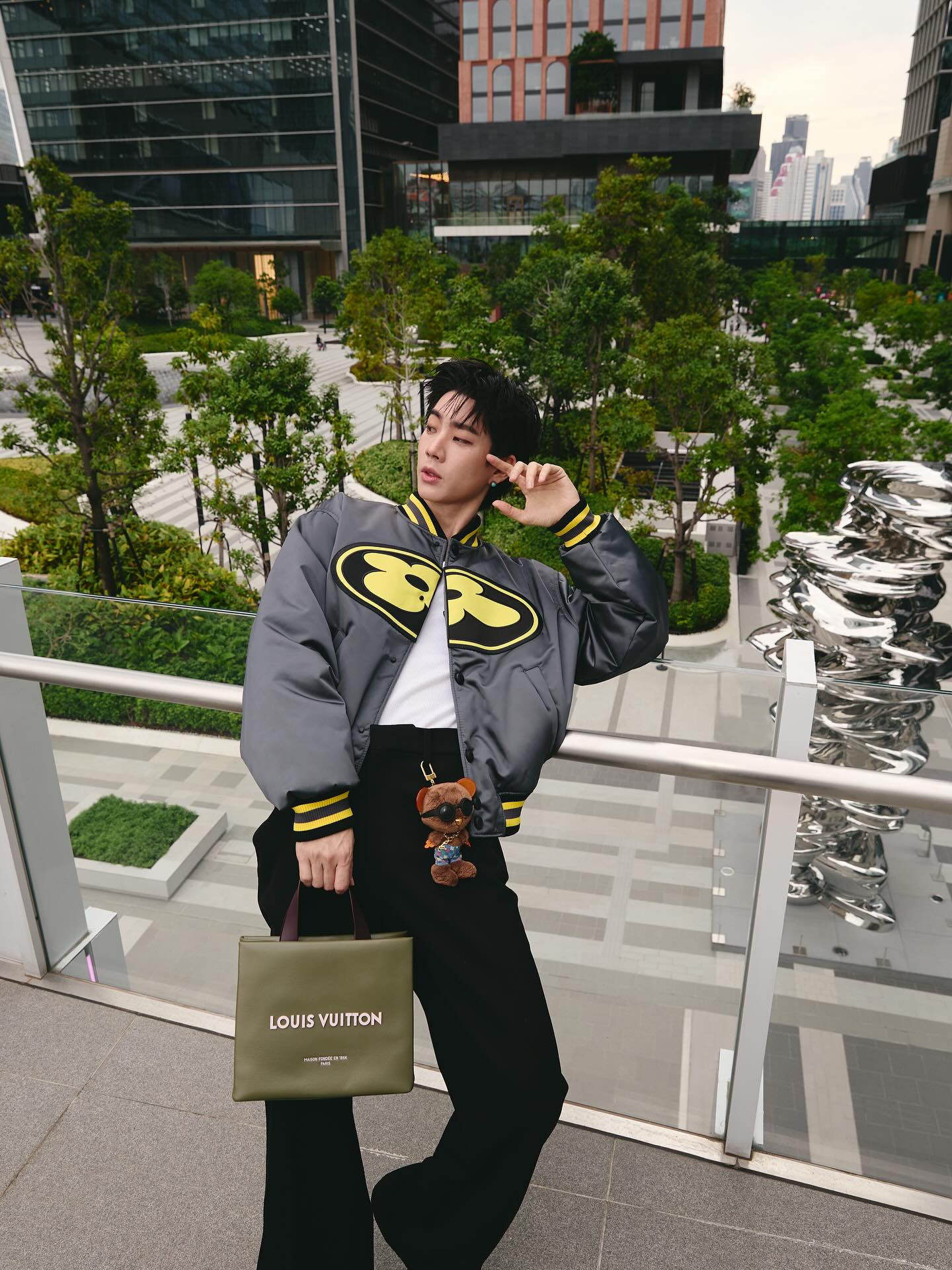 ออฟ - จุมพล อดุลกิตติพร