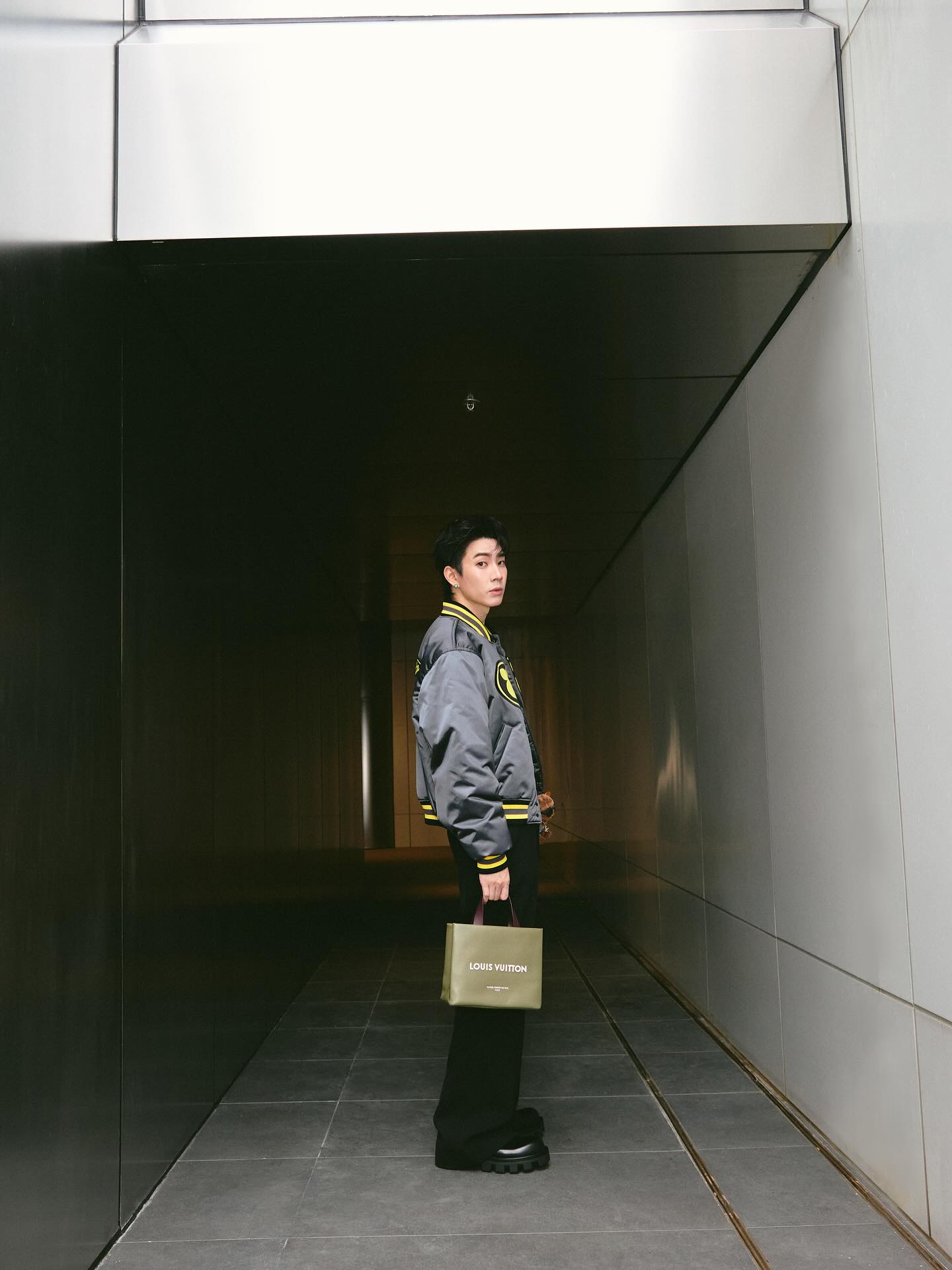 ออฟ - จุมพล อดุลกิตติพร