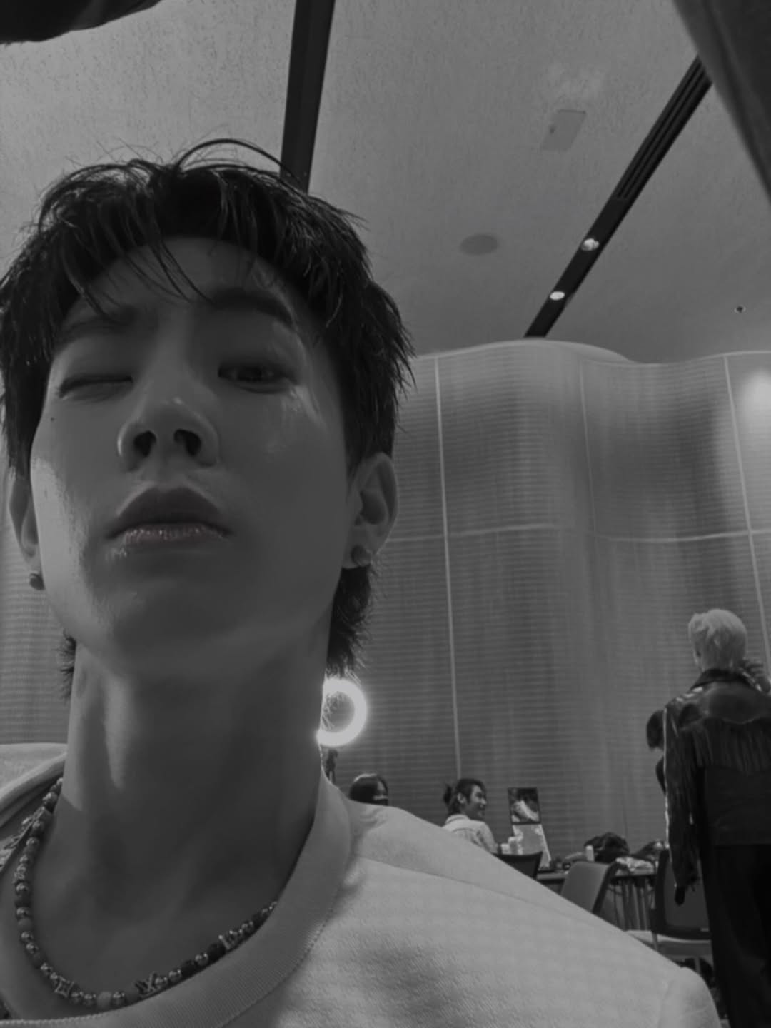 ออฟ - จุมพล อดุลกิตติพร