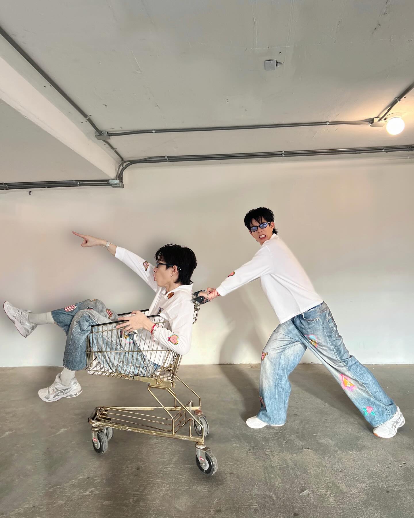 ออฟ - จุมพล อดุลกิตติพร