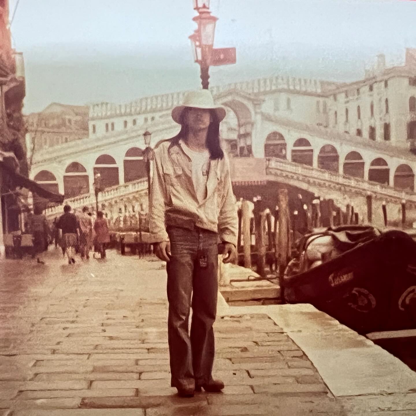 ออฟ - จุมพล อดุลกิตติพร