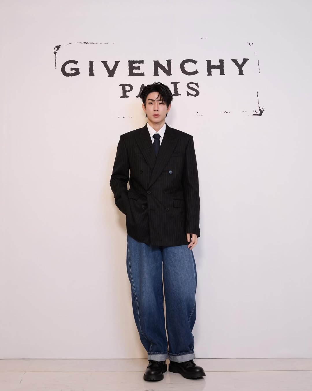ออฟ - จุมพล อดุลกิตติพร