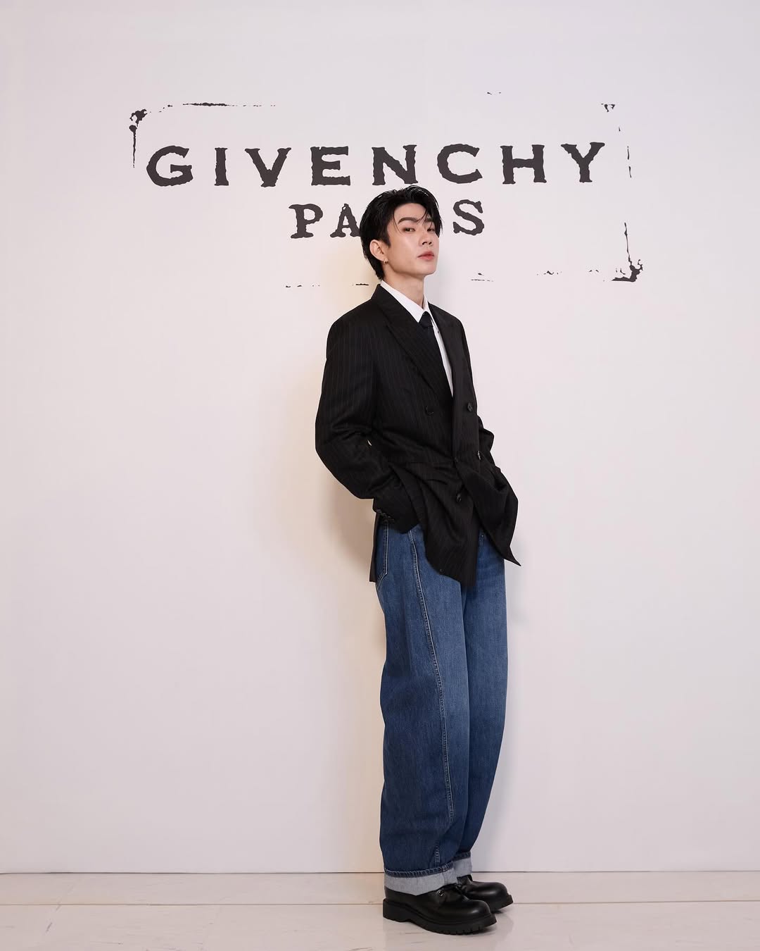 ออฟ - จุมพล อดุลกิตติพร
