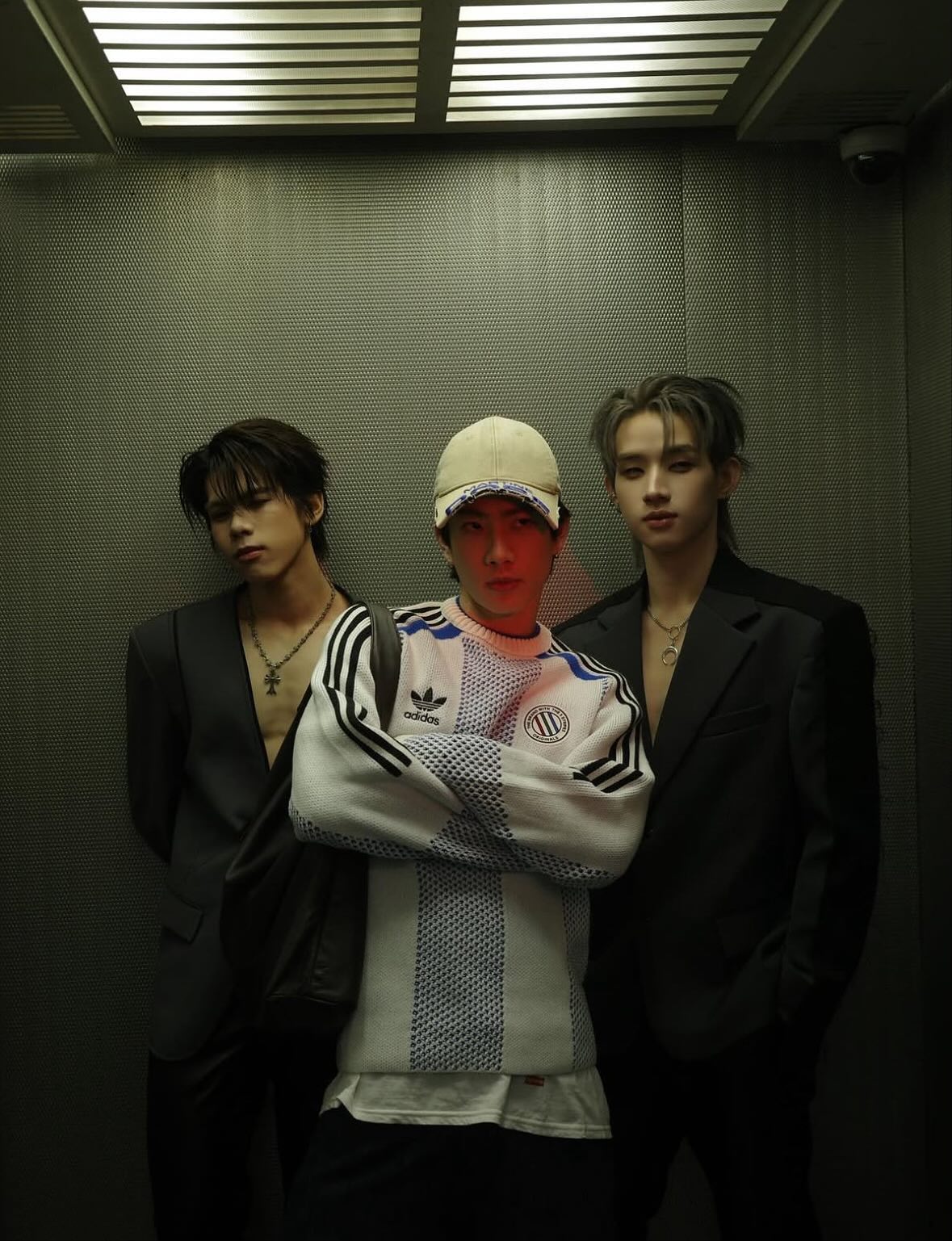 ออฟ - จุมพล อดุลกิตติพร