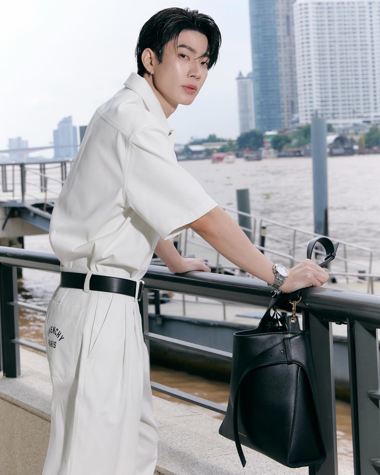 ออฟ - จุมพล อดุลกิตติพร