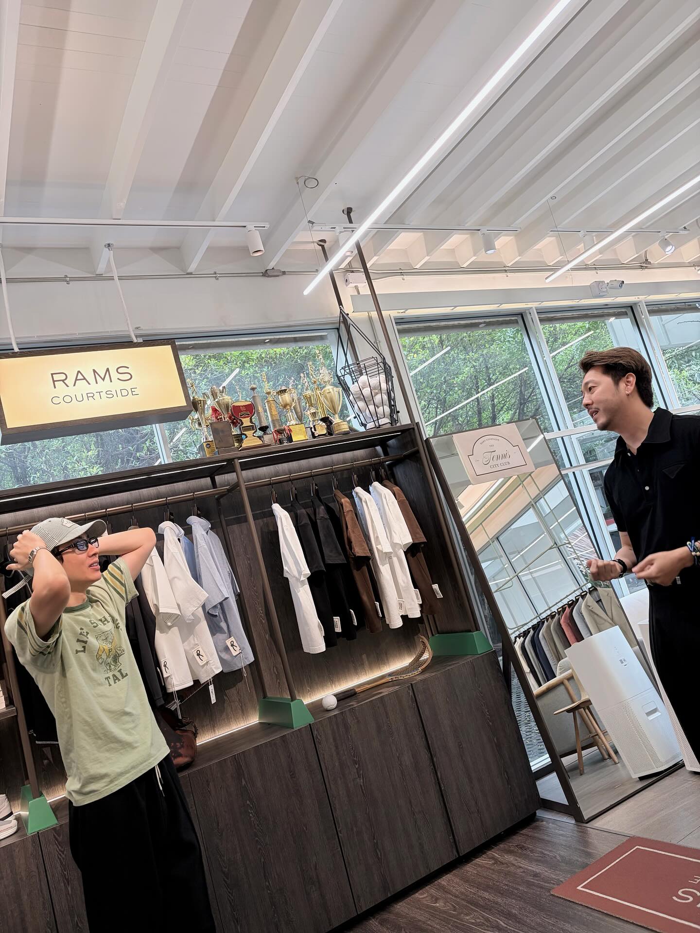 ออฟ - จุมพล อดุลกิตติพร