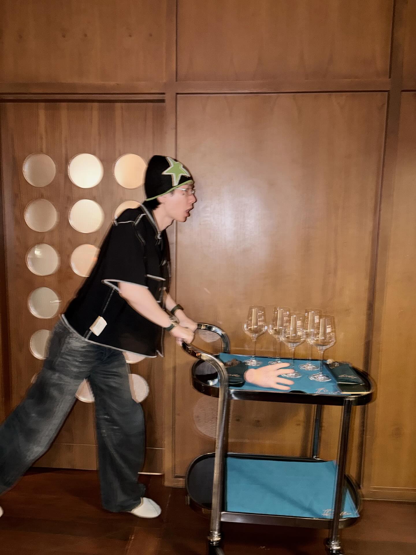 ออฟ - จุมพล อดุลกิตติพร