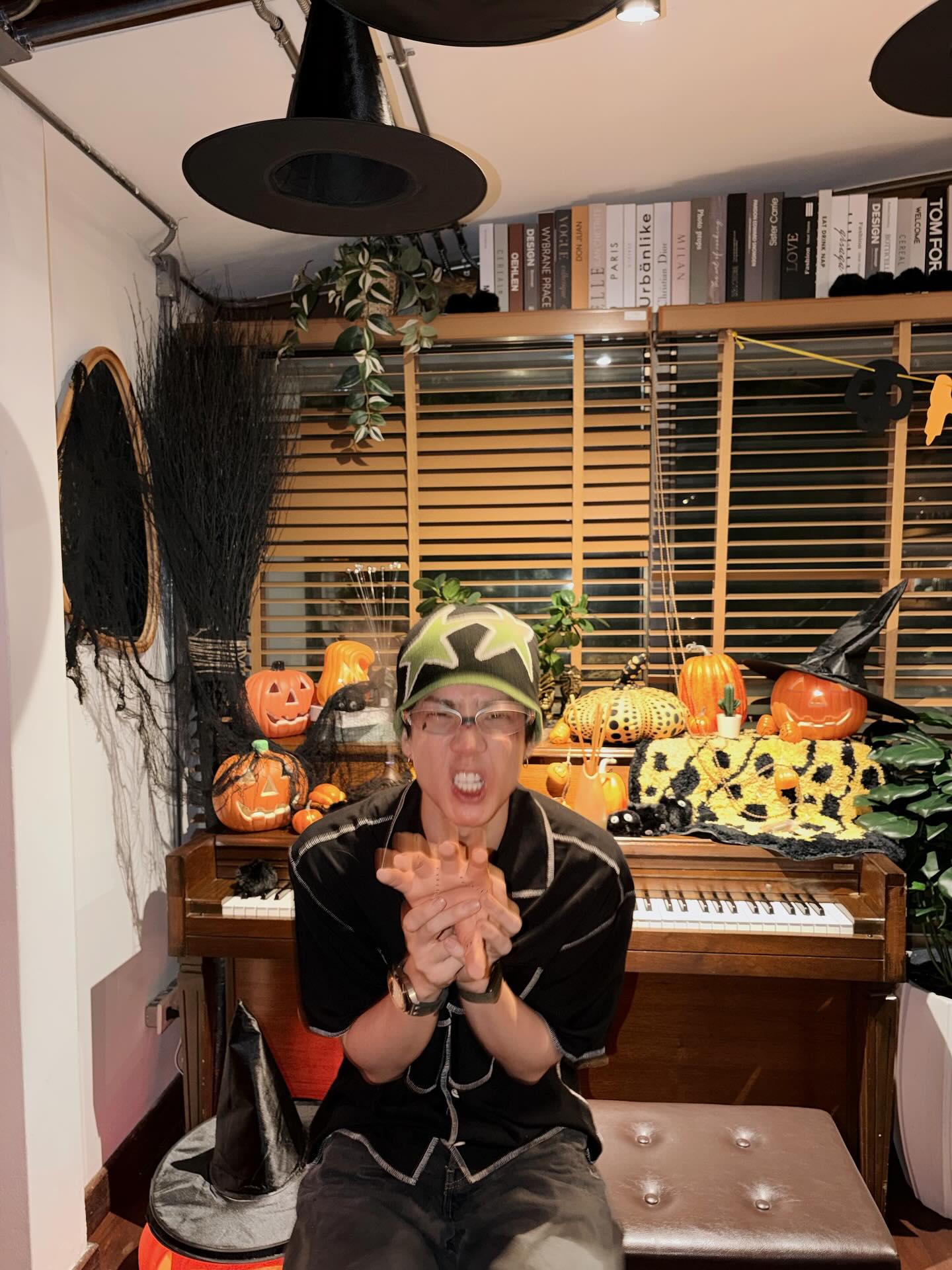 ออฟ - จุมพล อดุลกิตติพร