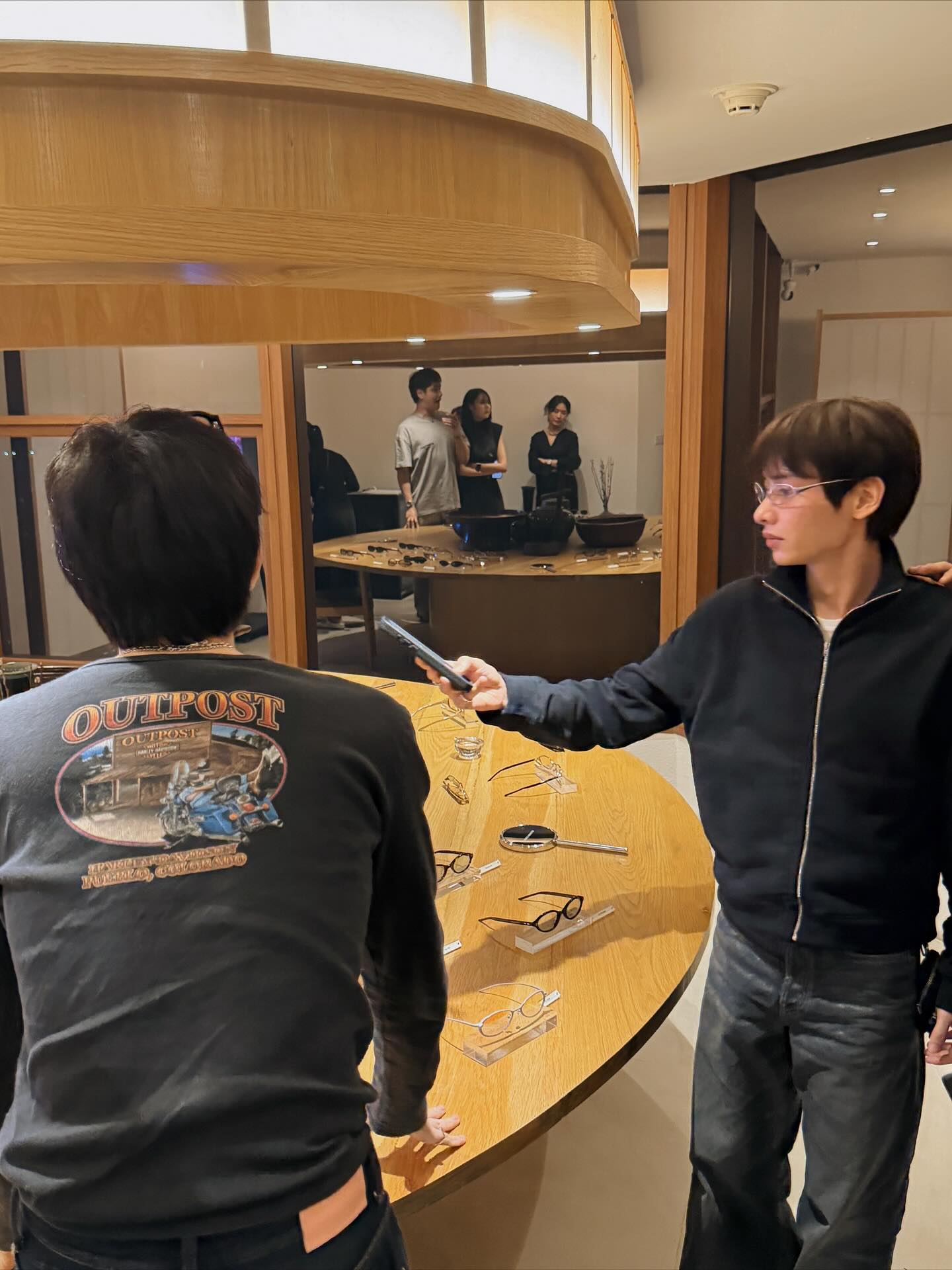 ออฟ - จุมพล อดุลกิตติพร