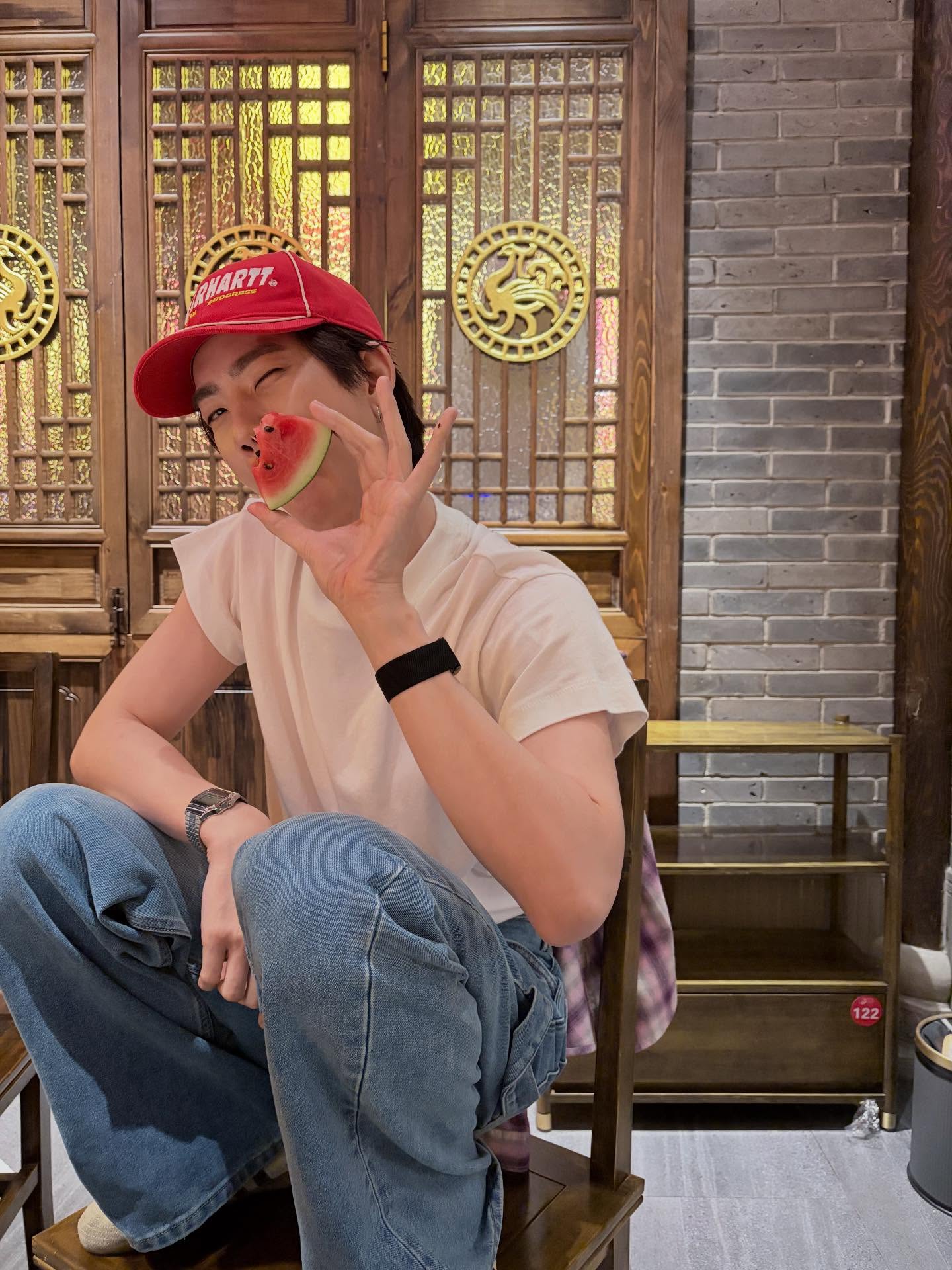 ออฟ - จุมพล อดุลกิตติพร