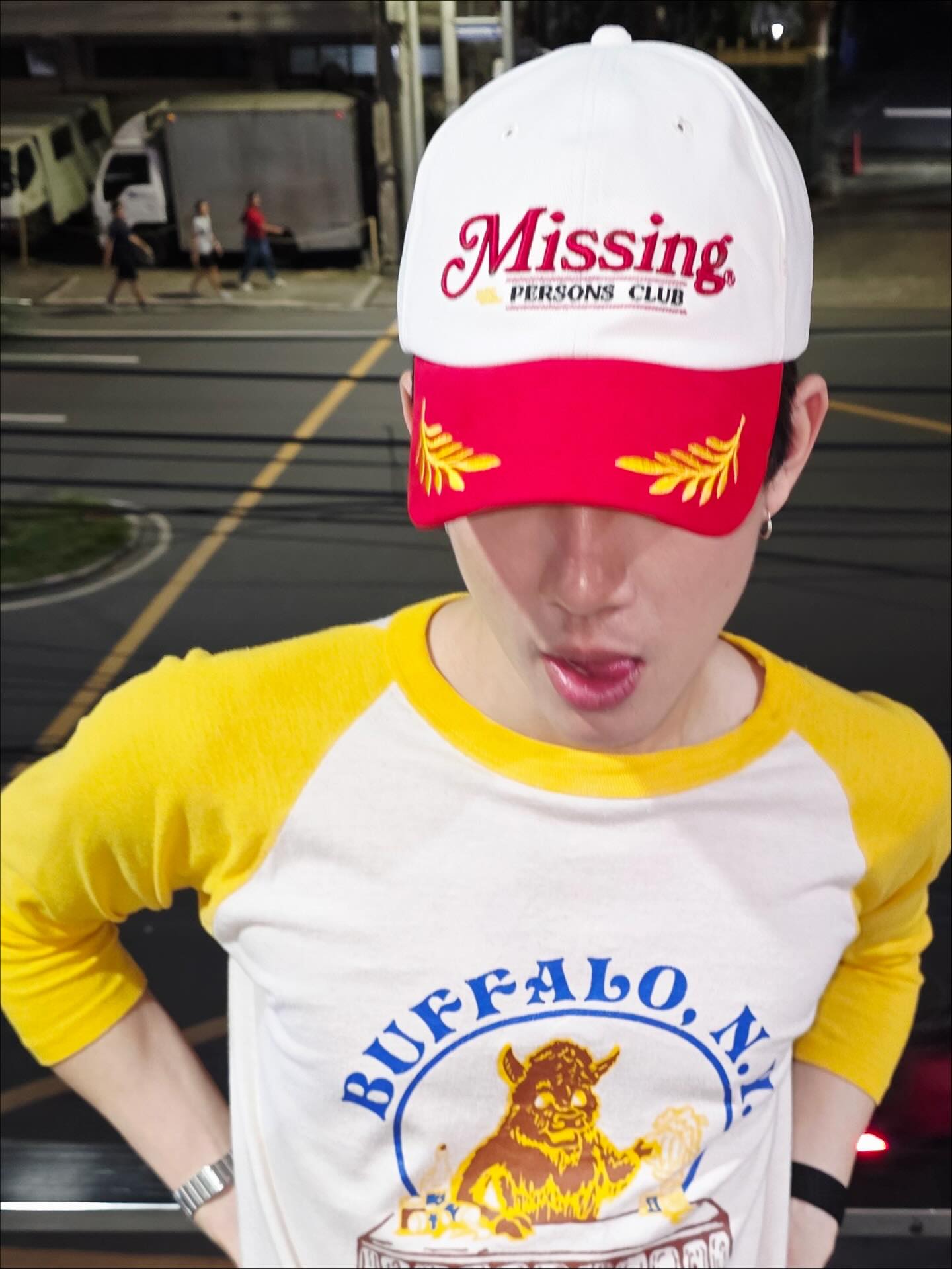 ออฟ - จุมพล อดุลกิตติพร