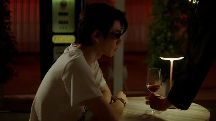 ออฟ - จุมพล อดุลกิตติพร