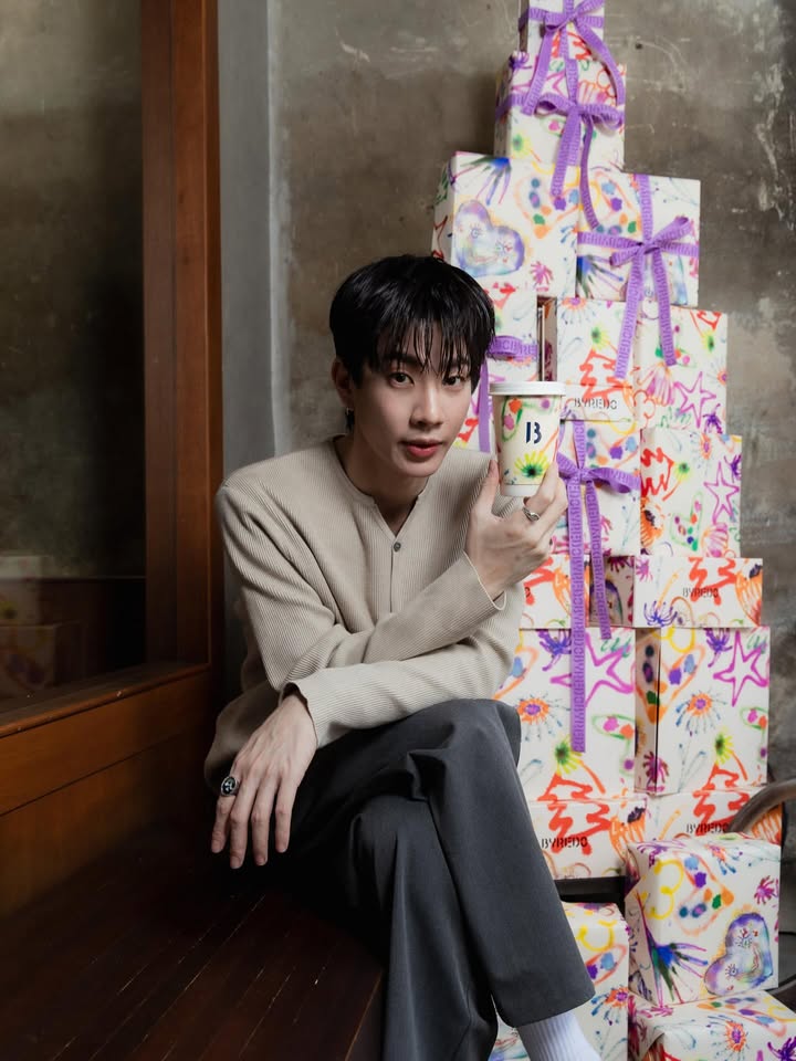 ออฟ - จุมพล อดุลกิตติพร