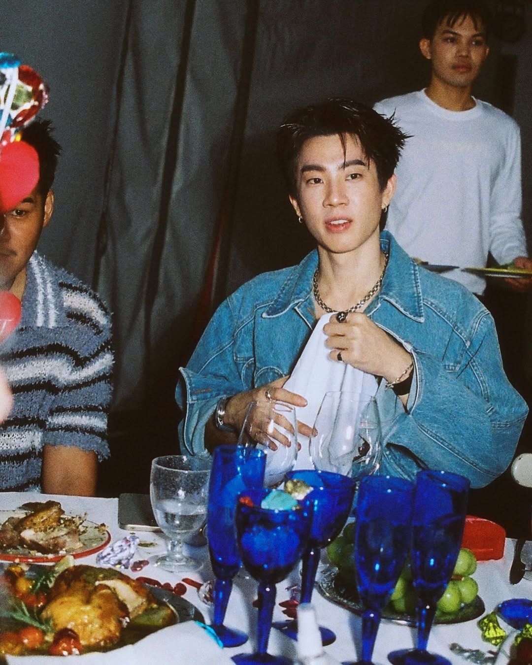 ออฟ - จุมพล อดุลกิตติพร