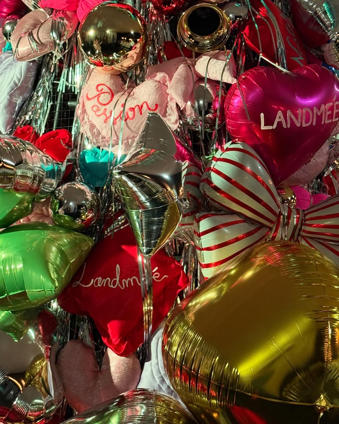 ออฟ - จุมพล อดุลกิตติพร