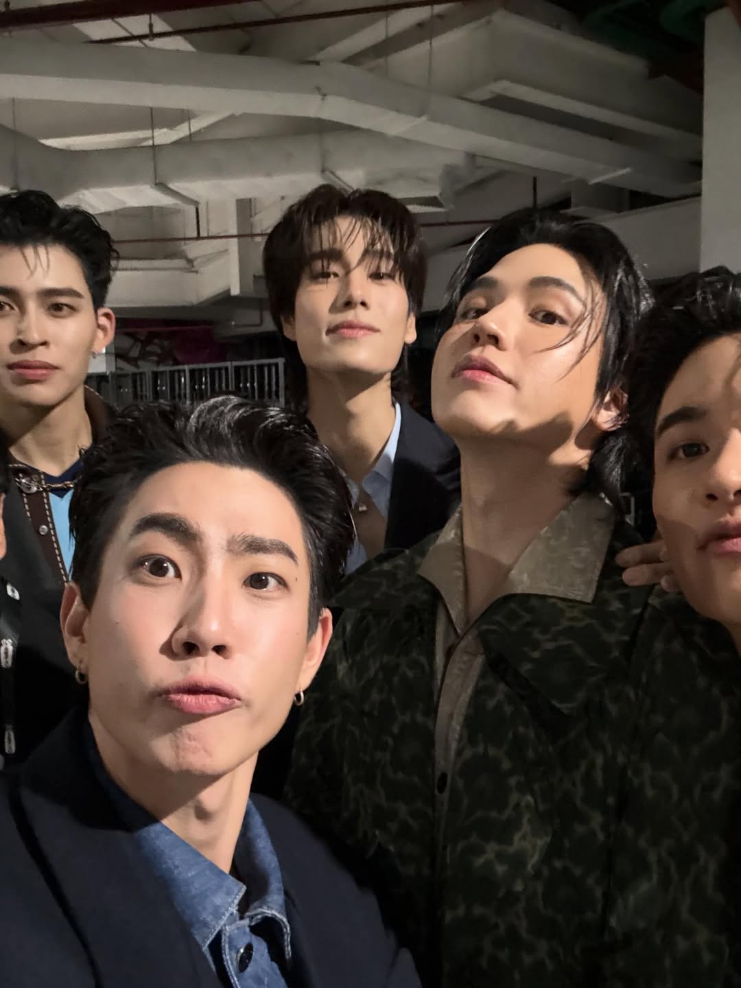 ออฟ - จุมพล อดุลกิตติพร