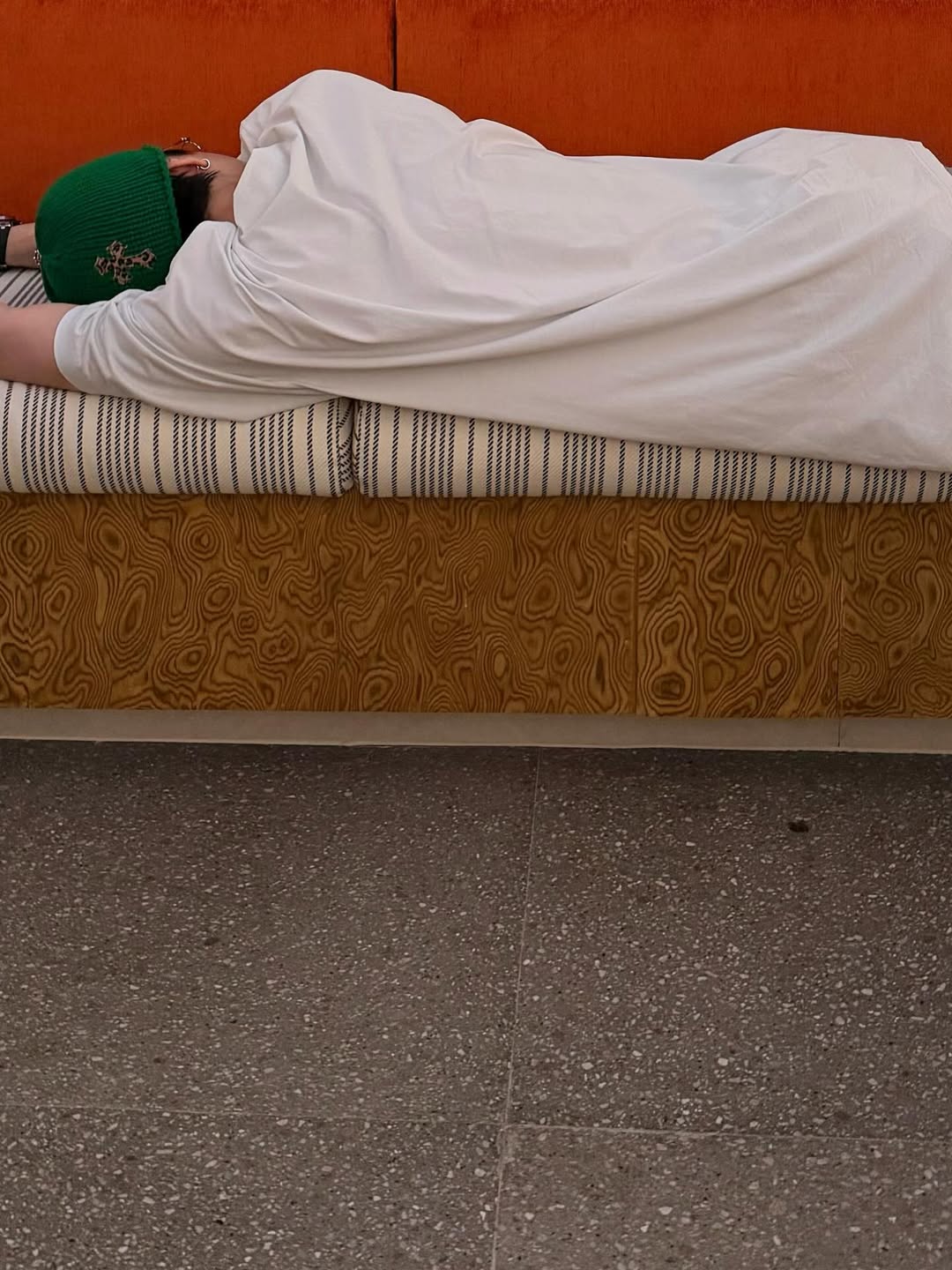 ออฟ - จุมพล อดุลกิตติพร