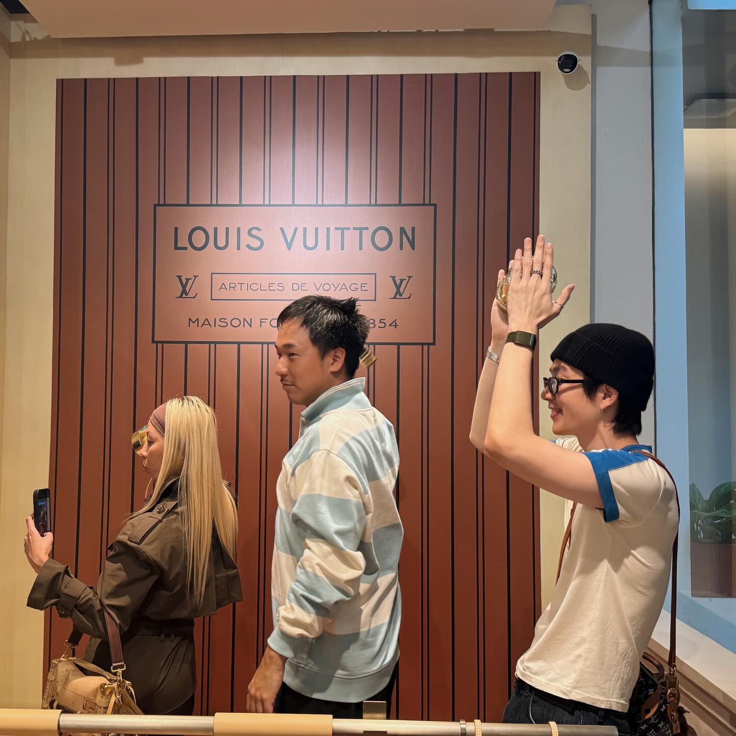 ออฟ - จุมพล อดุลกิตติพร