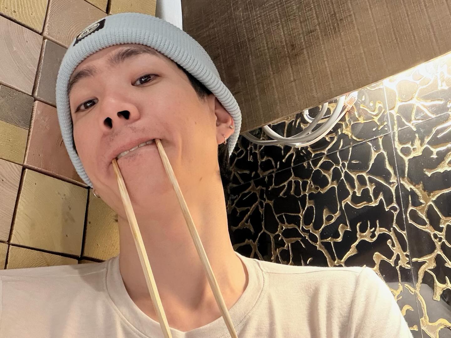 ออฟ - จุมพล อดุลกิตติพร