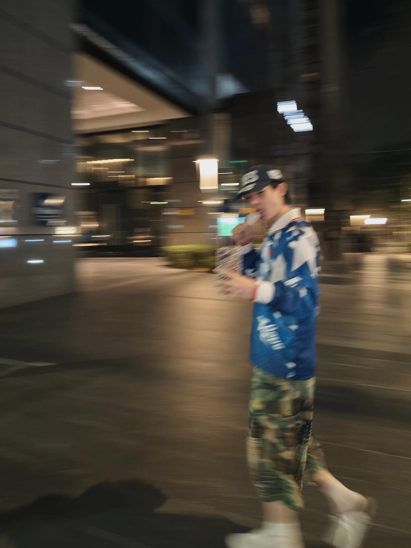 ออฟ - จุมพล อดุลกิตติพร