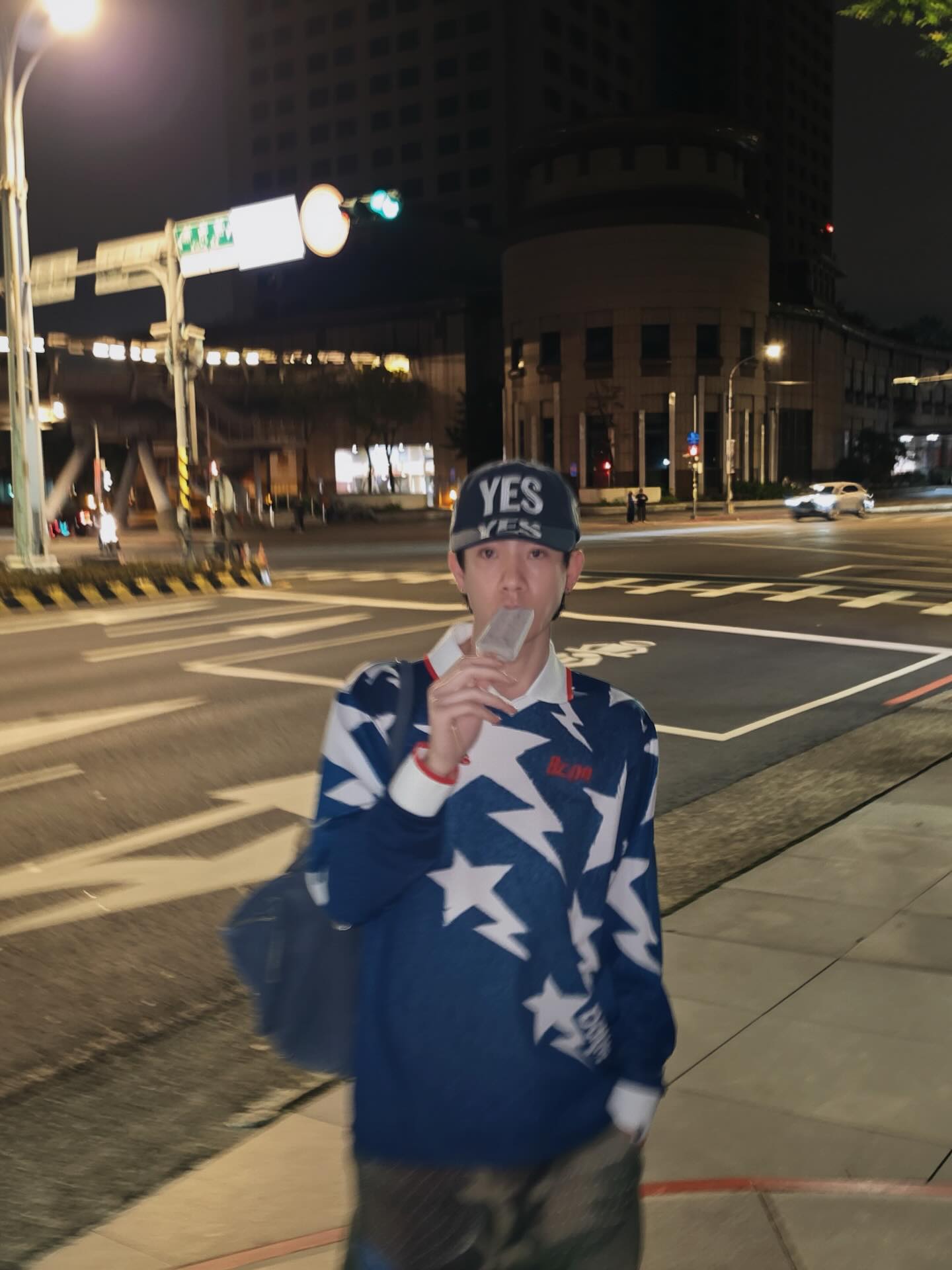 ออฟ - จุมพล อดุลกิตติพร