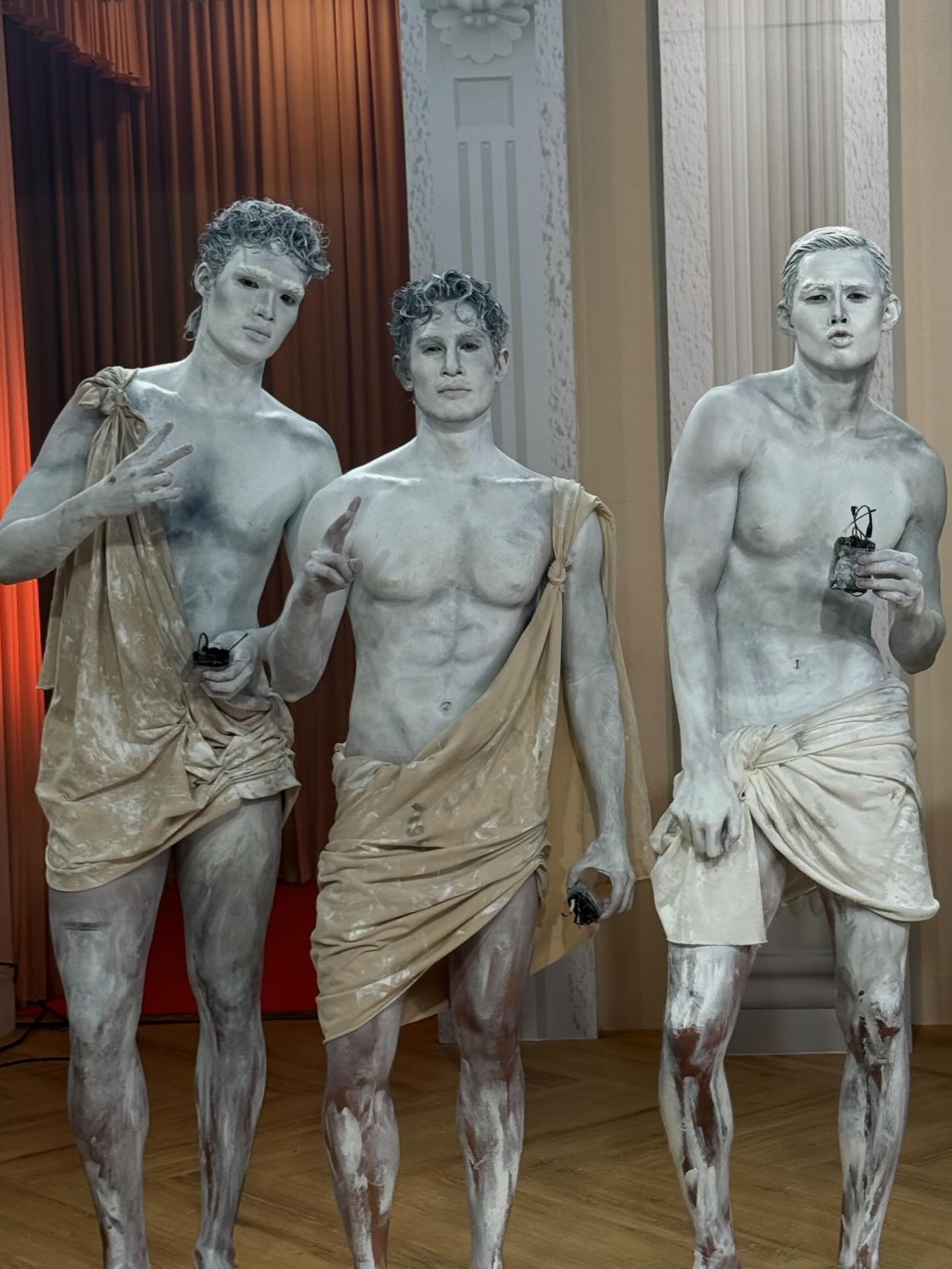 ออฟ - จุมพล อดุลกิตติพร