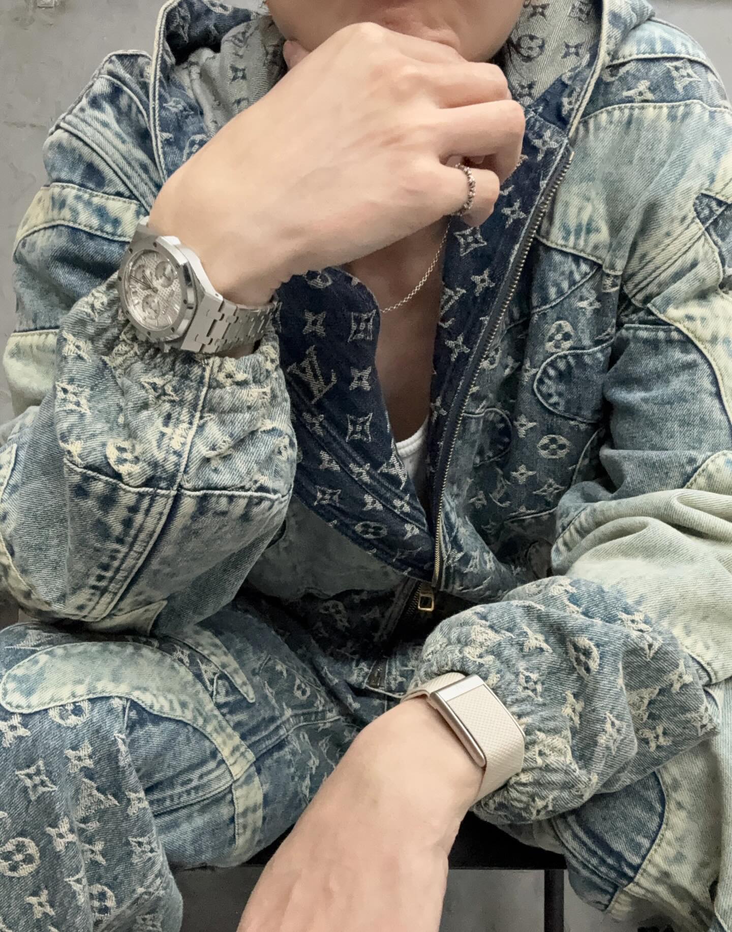 ออฟ - จุมพล อดุลกิตติพร