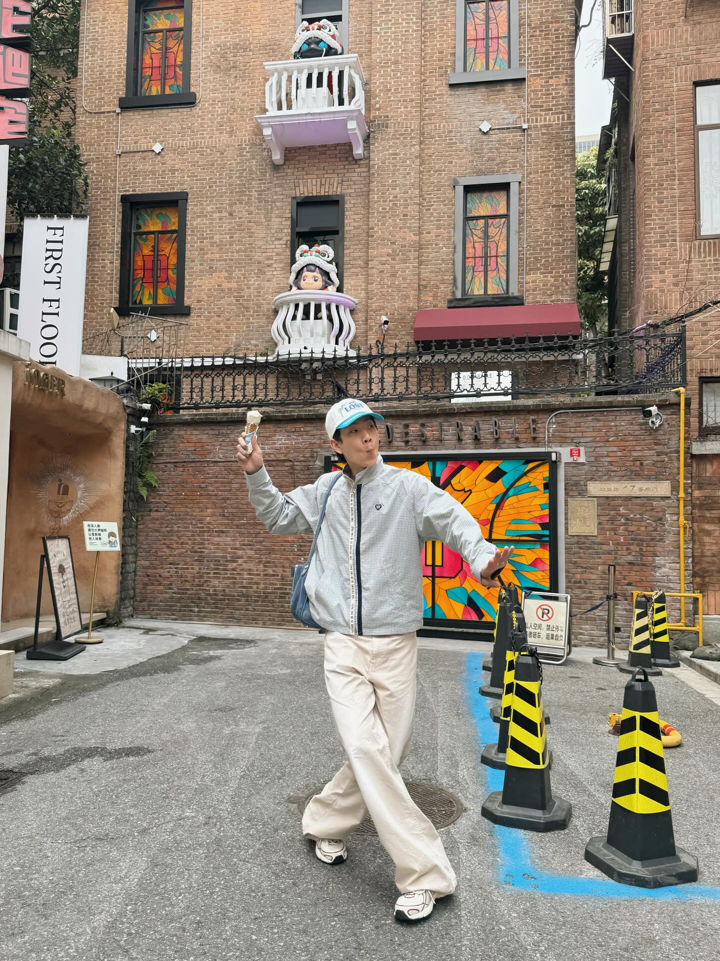 ออฟ - จุมพล อดุลกิตติพร