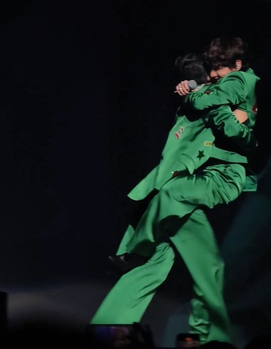 ออฟ - จุมพล อดุลกิตติพร