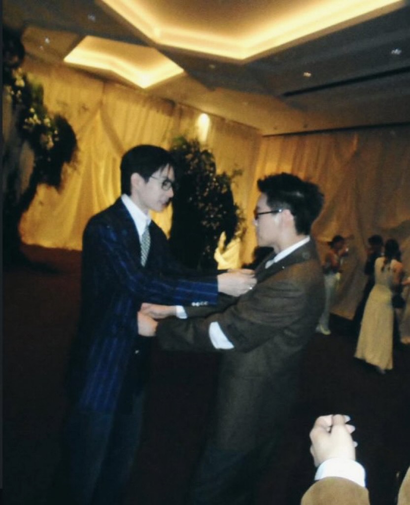 ออฟ - จุมพล อดุลกิตติพร