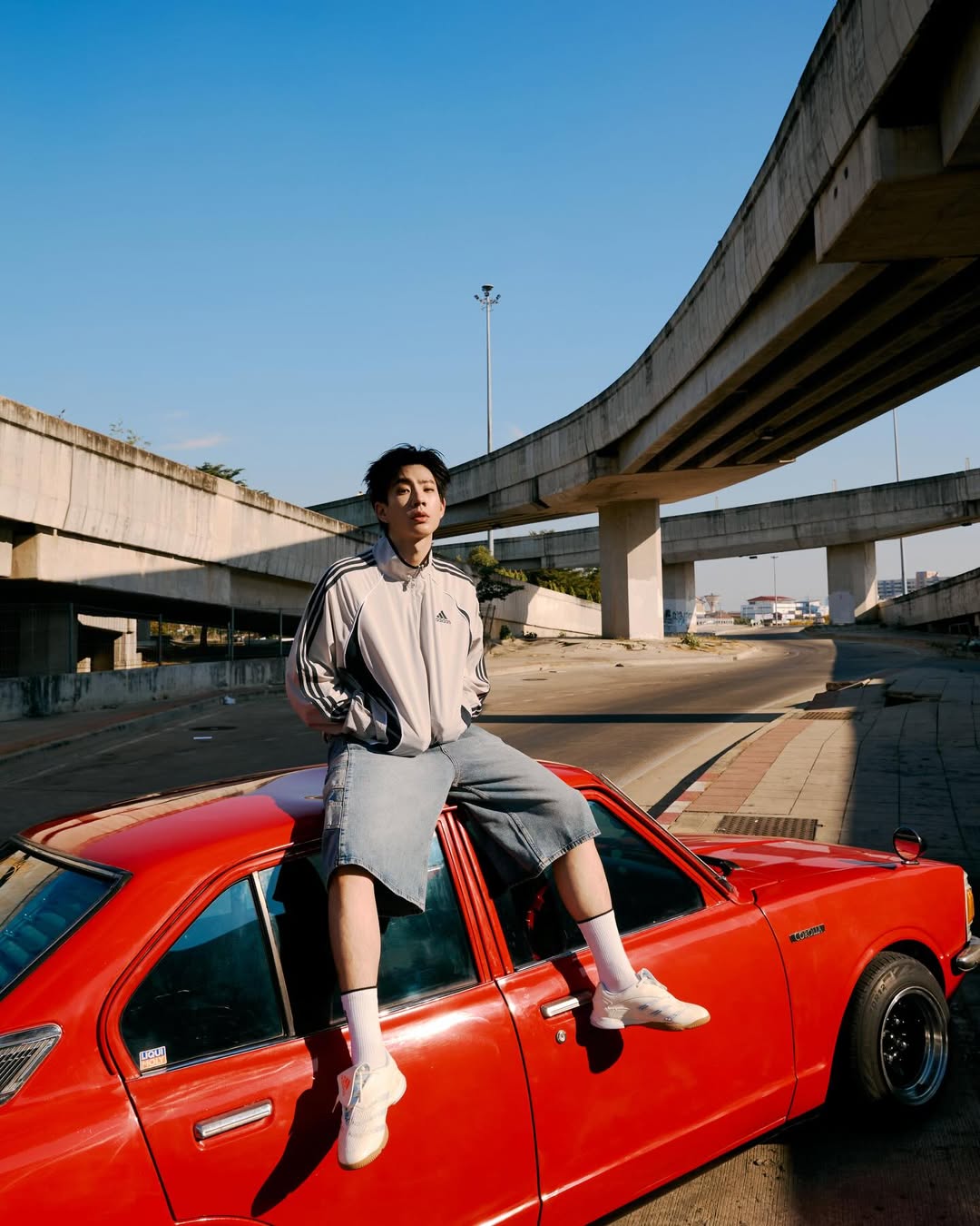 ออฟ - จุมพล อดุลกิตติพร