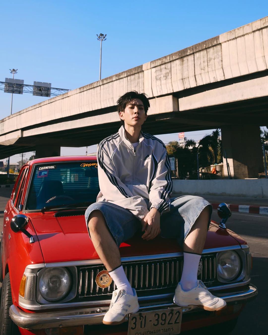 ออฟ - จุมพล อดุลกิตติพร