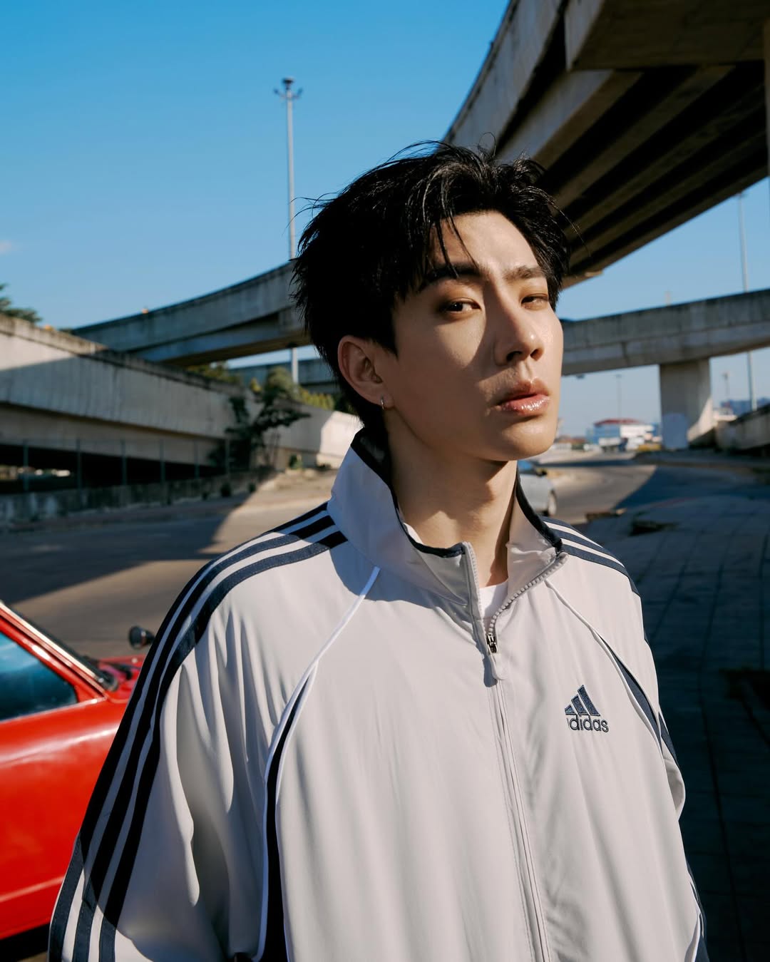 ออฟ - จุมพล อดุลกิตติพร