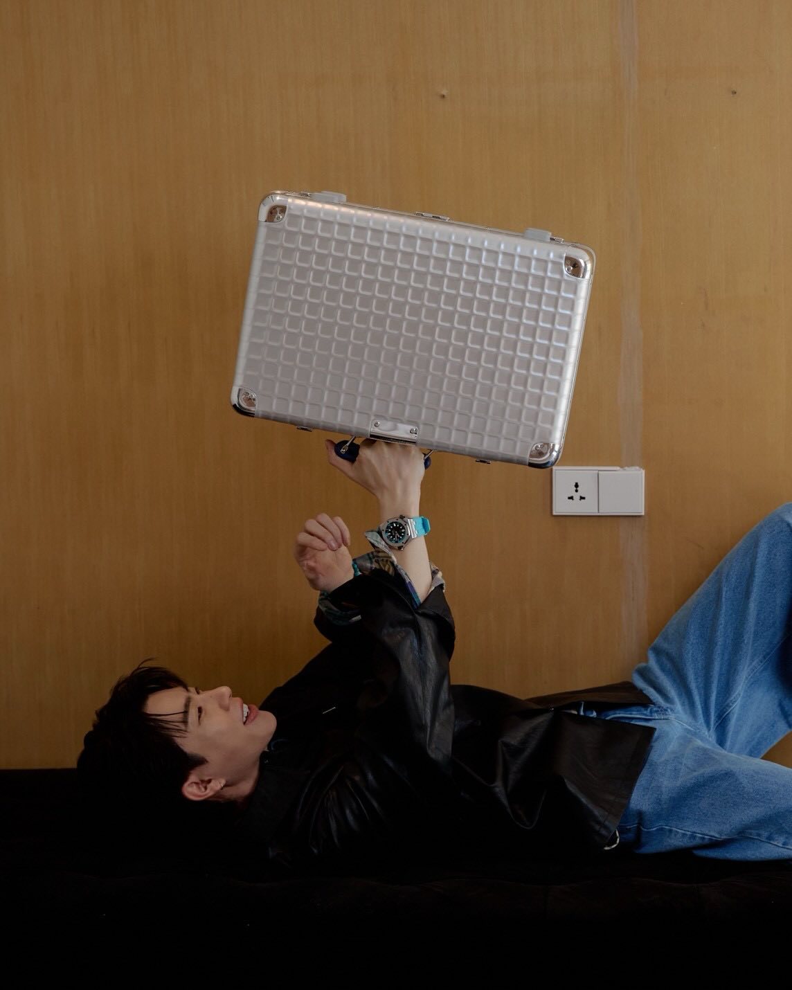 ออฟ - จุมพล อดุลกิตติพร