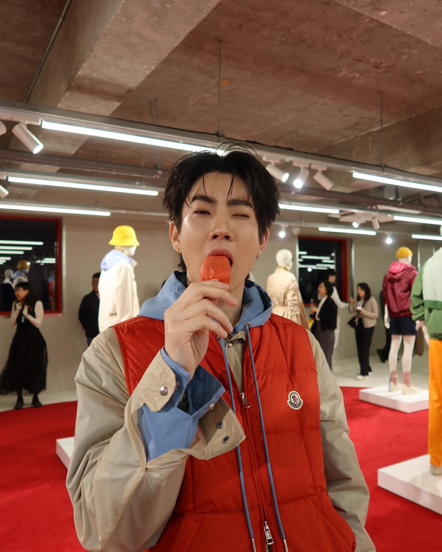 ออฟ - จุมพล อดุลกิตติพร