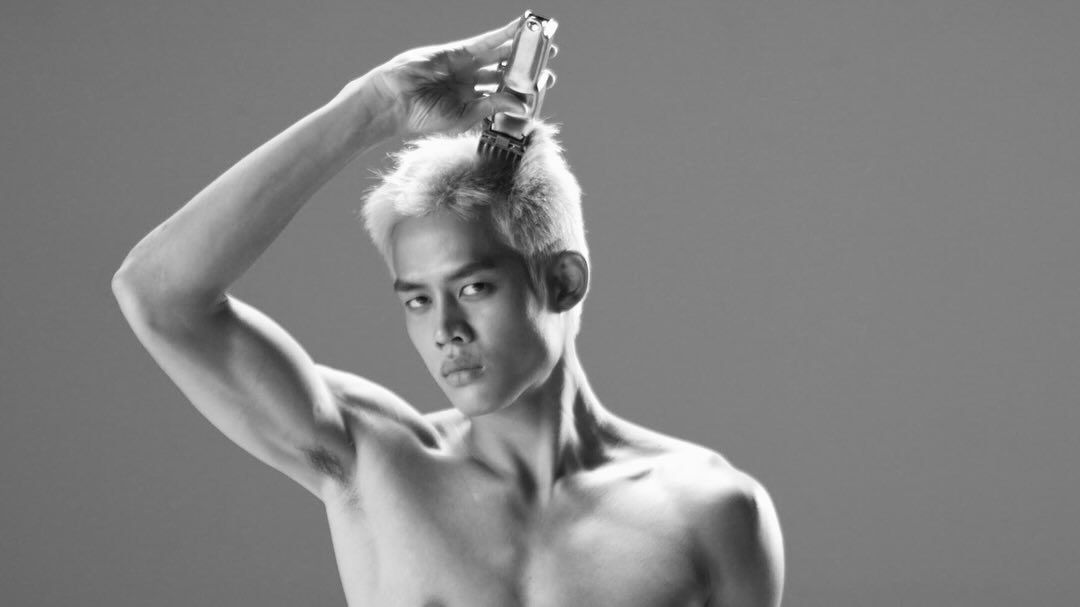 ออฟ - จุมพล อดุลกิตติพร