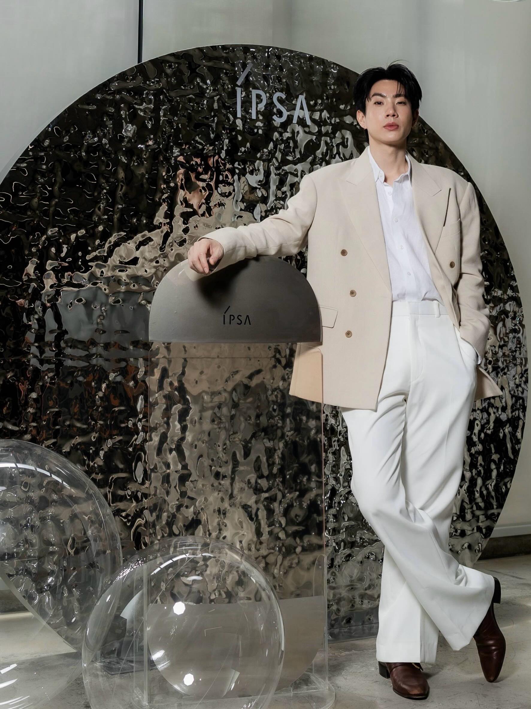 ออฟ - จุมพล อดุลกิตติพร