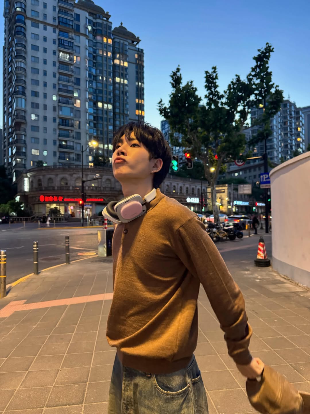 ออฟ - จุมพล อดุลกิตติพร
