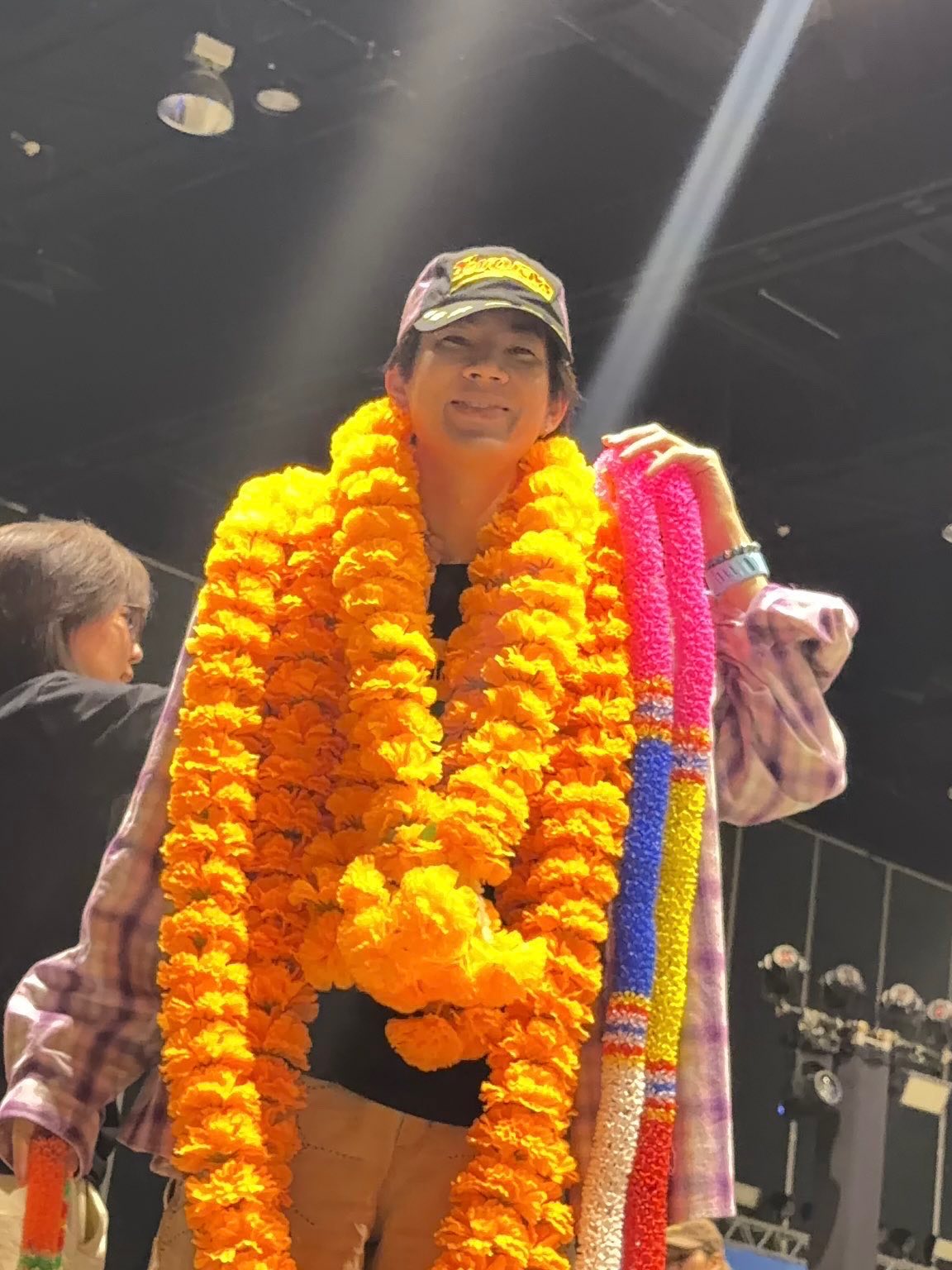 ออฟ - จุมพล อดุลกิตติพร