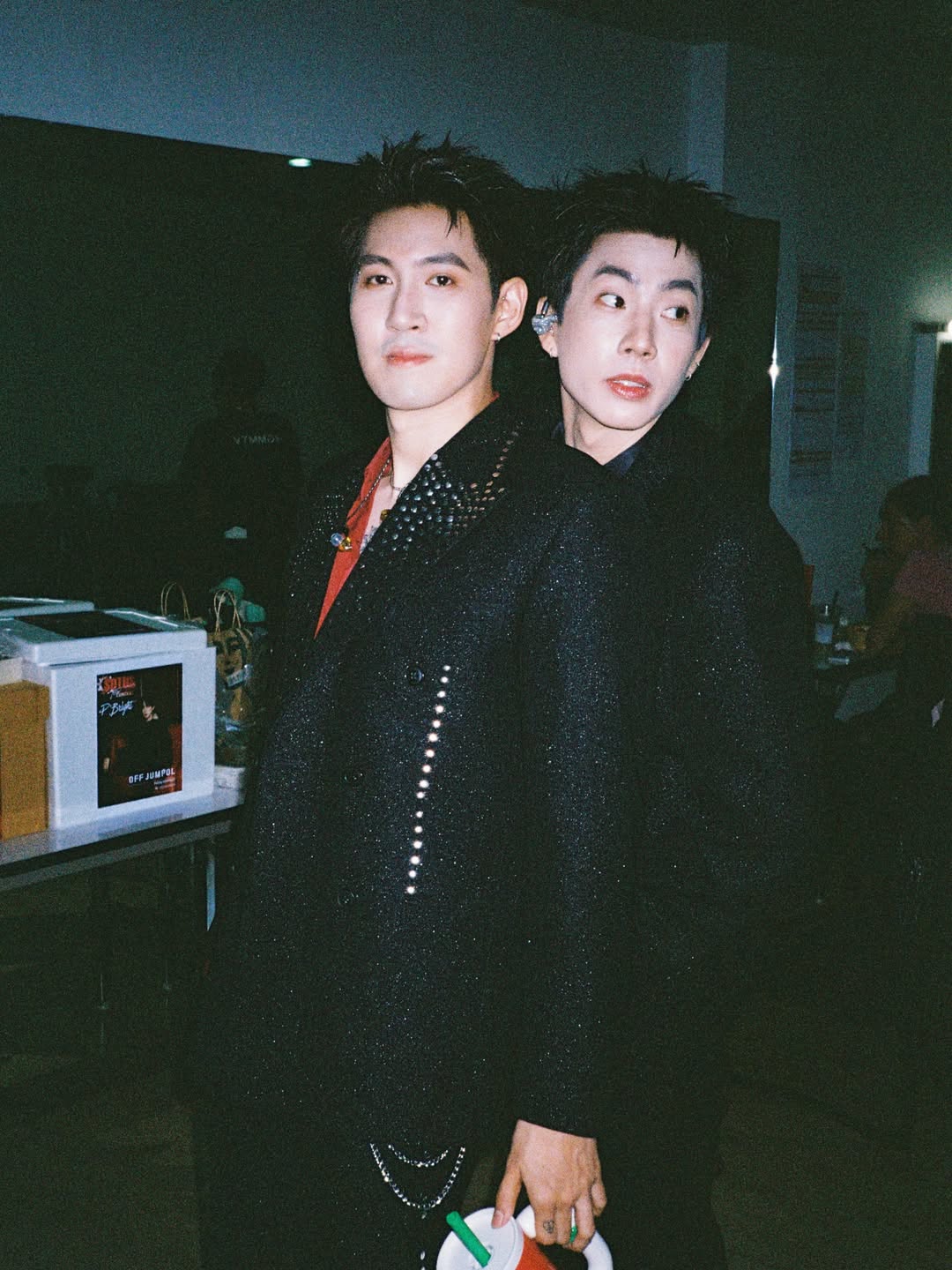 ออฟ - จุมพล อดุลกิตติพร
