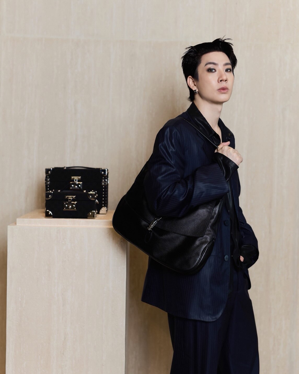 ออฟ - จุมพล อดุลกิตติพร