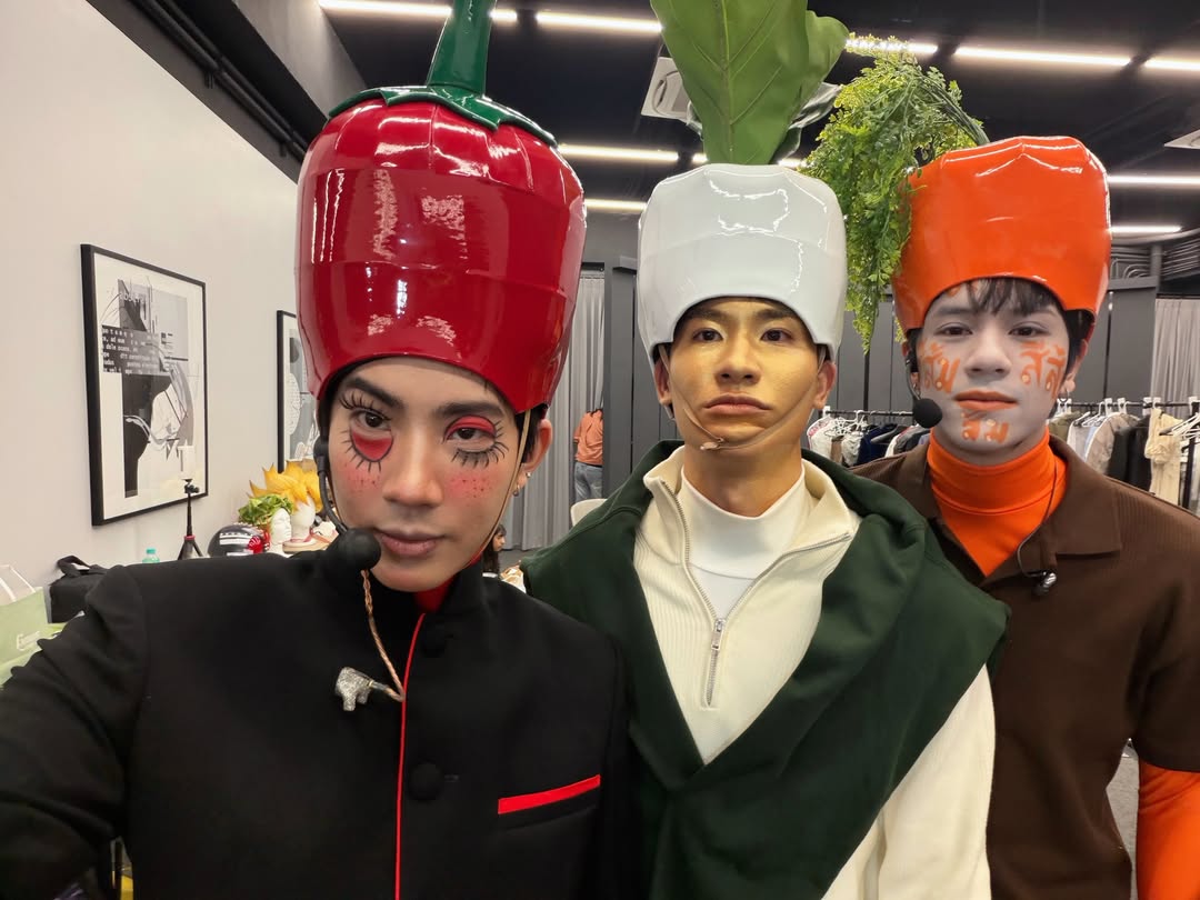 ออฟ - จุมพล อดุลกิตติพร