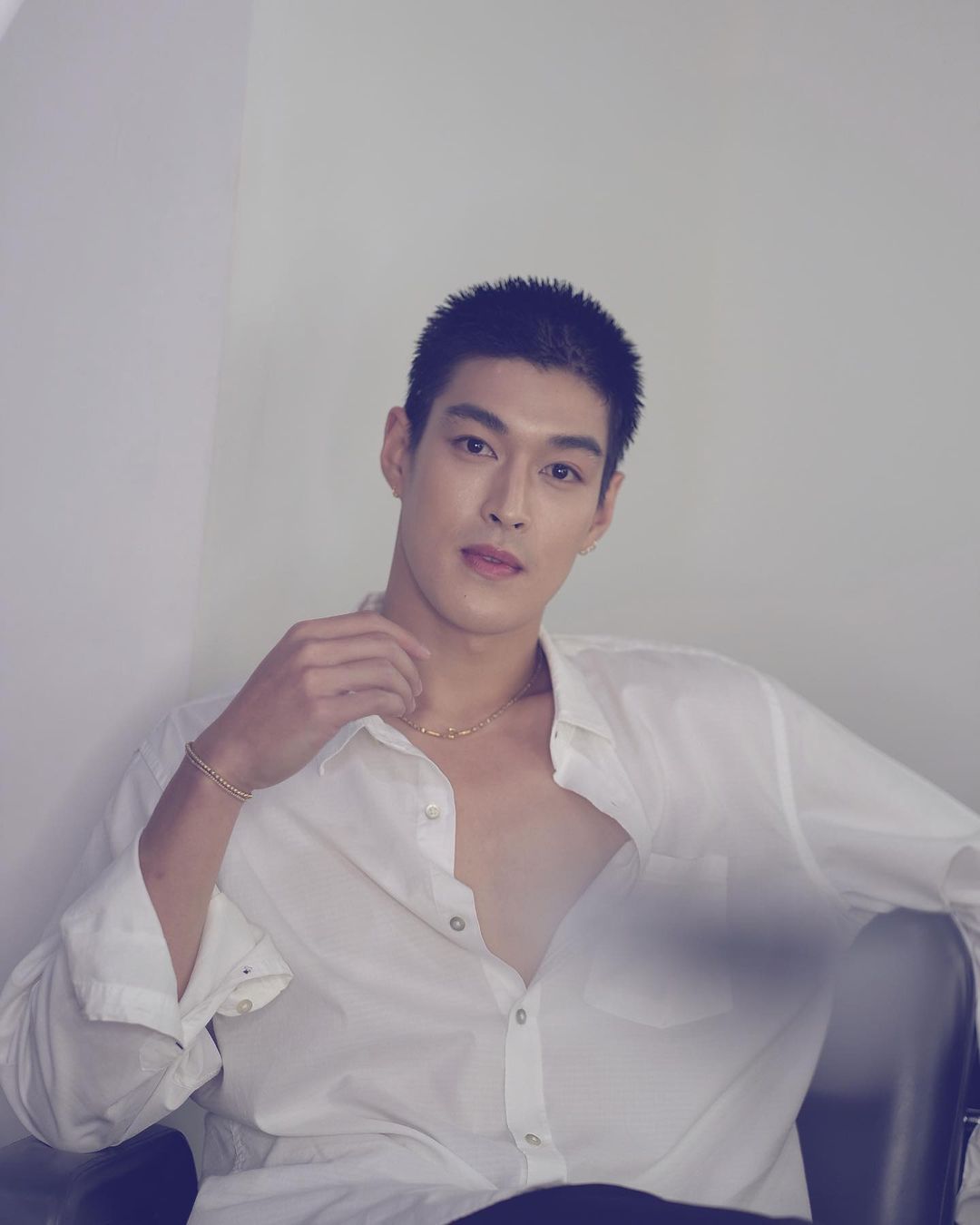 กระทิง - ขุนณรงค์ ประเทศรัตน์