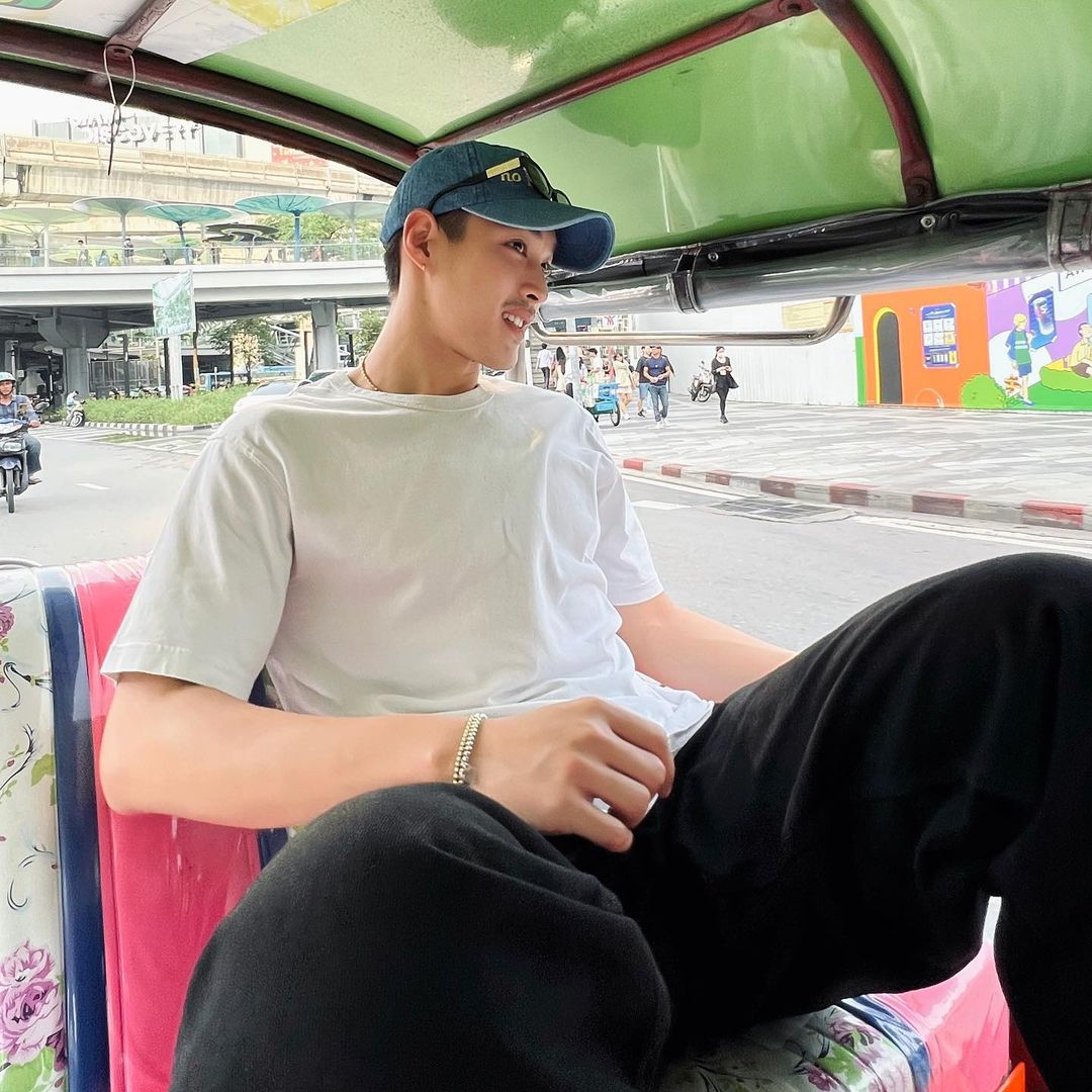กระทิง - ขุนณรงค์ ประเทศรัตน์