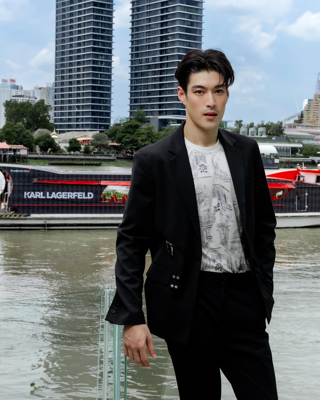 กระทิง - ขุนณรงค์ ประเทศรัตน์