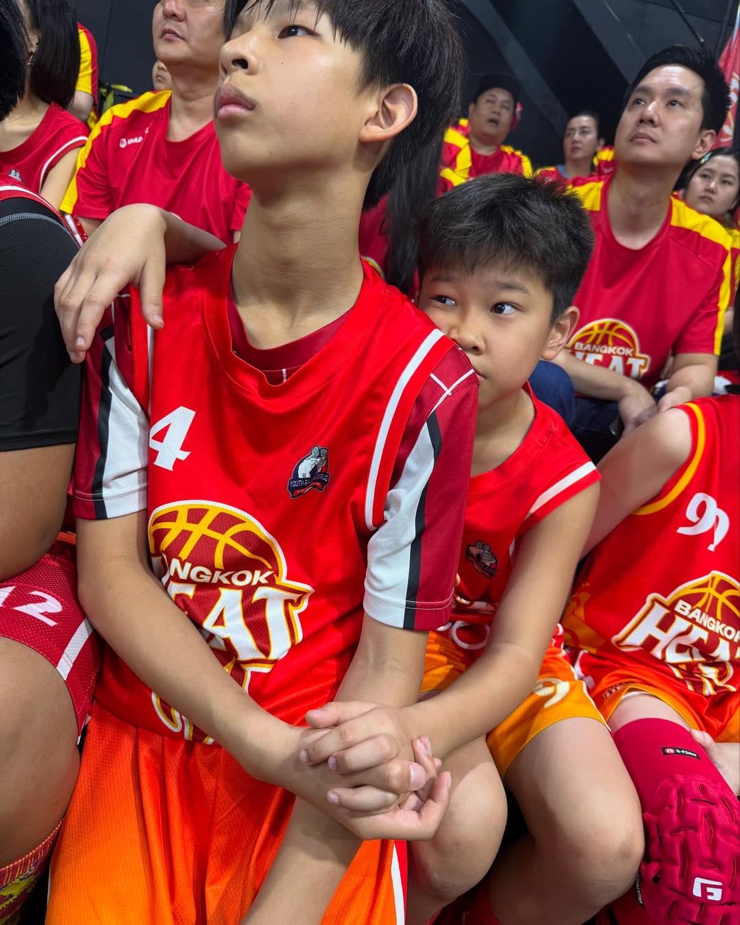 กระทิง - ขุนณรงค์ ประเทศรัตน์