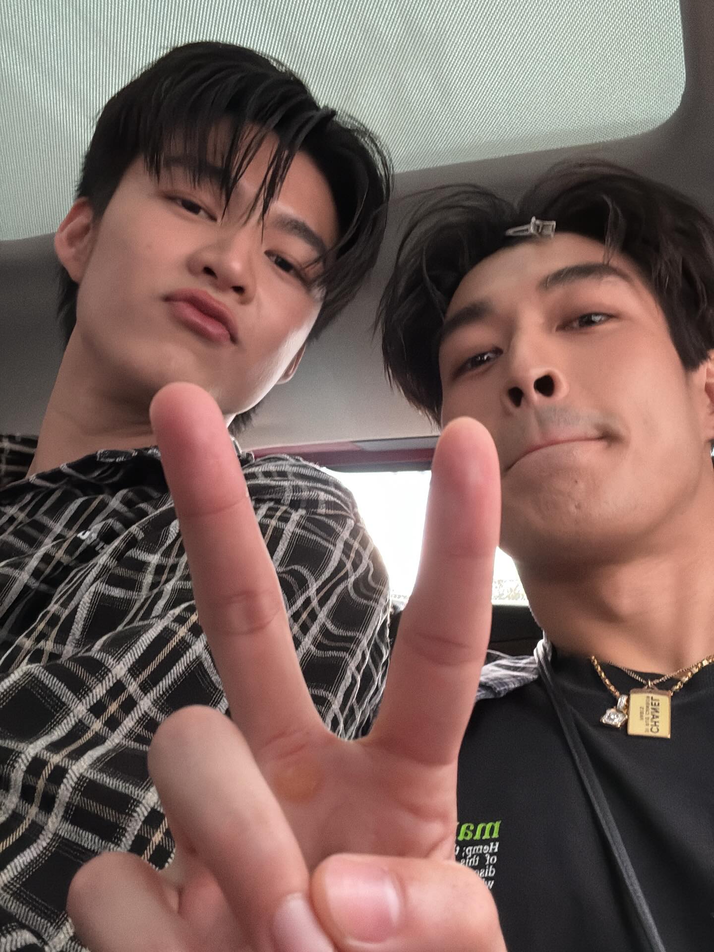กระทิง - ขุนณรงค์ ประเทศรัตน์