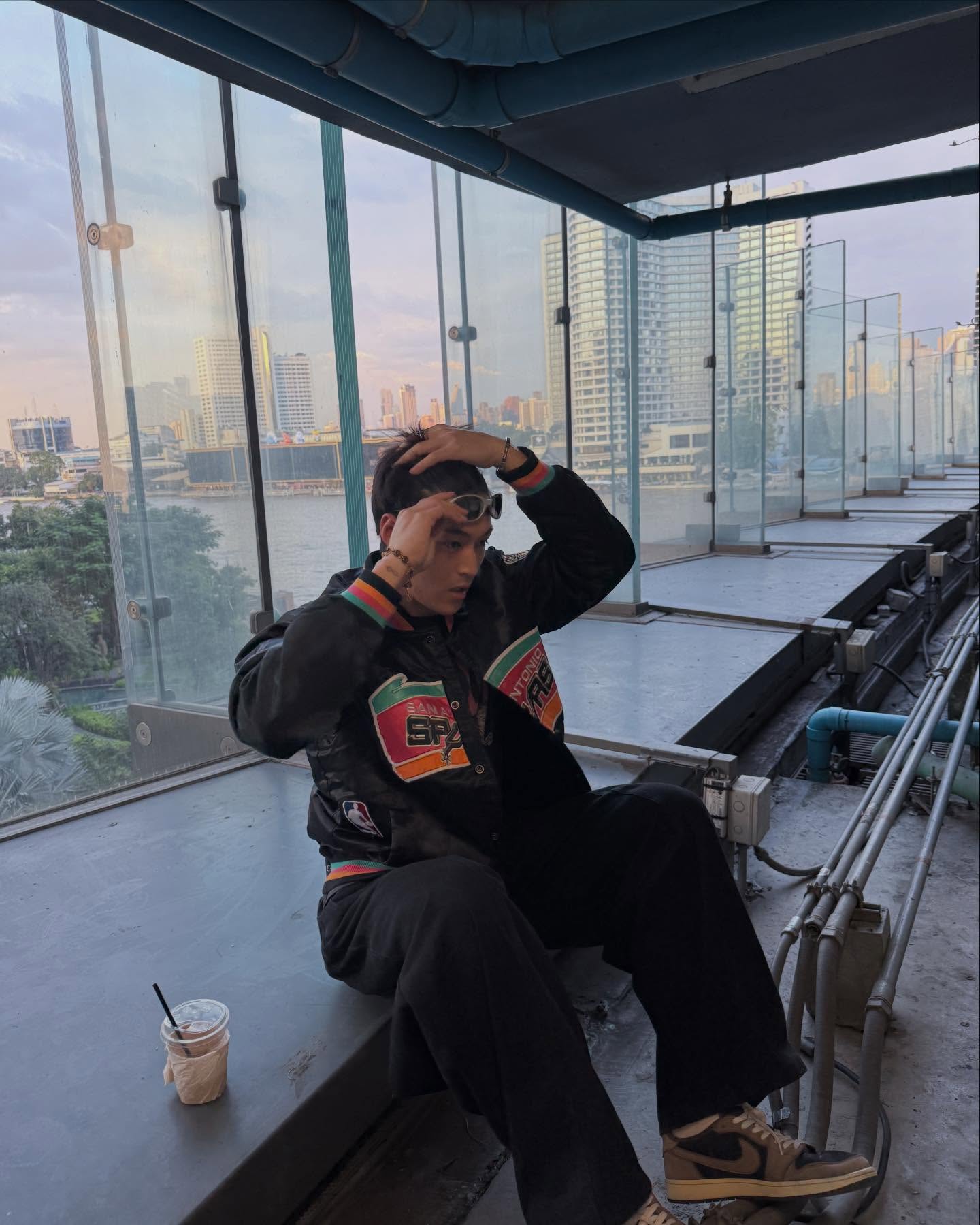 กระทิง - ขุนณรงค์ ประเทศรัตน์